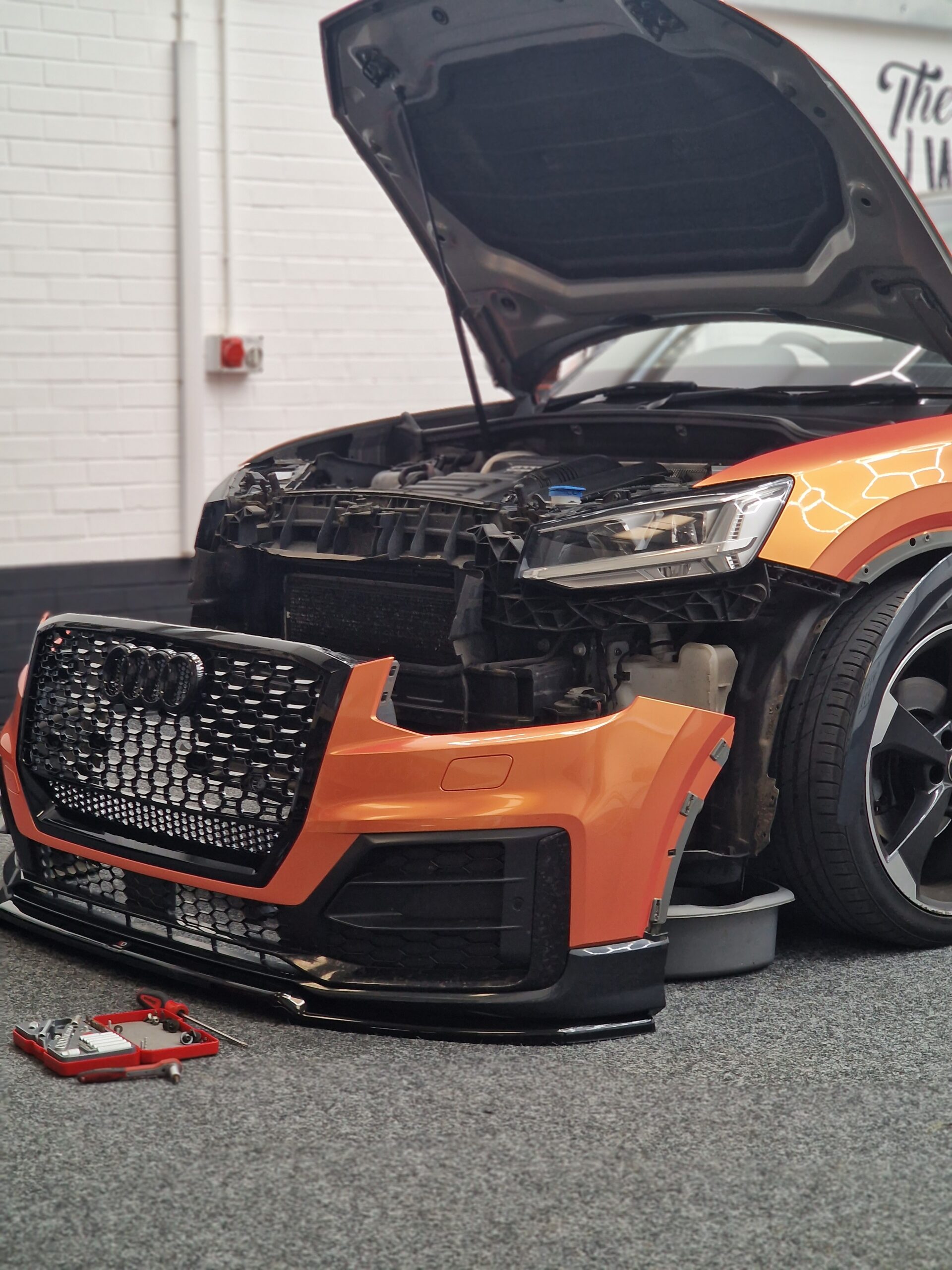 Audi Q2 – Tech Wrap Coral Peach HD