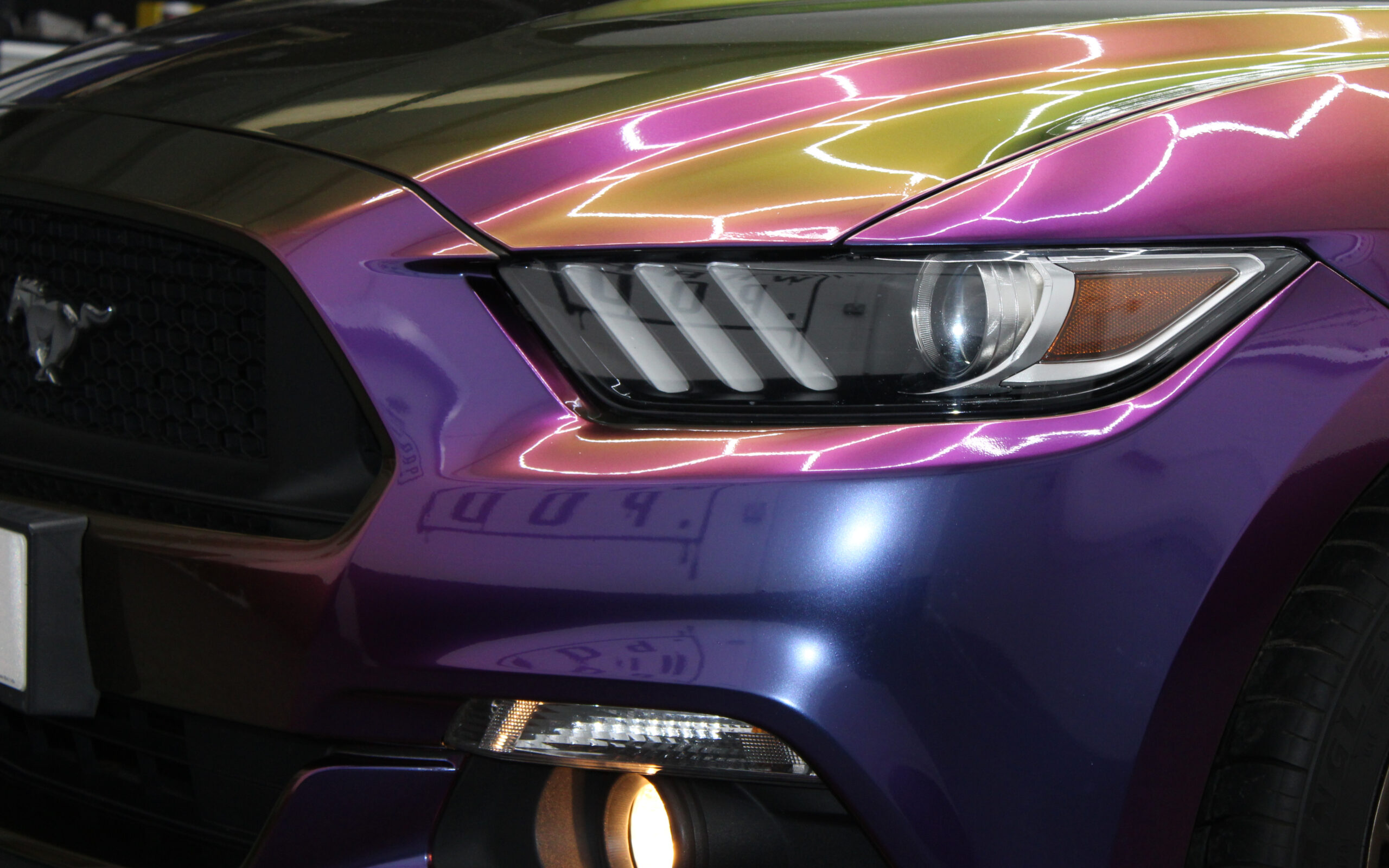 Ford Mustang – Techwrap HD Crazy Grape